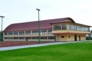 Sportsko rekreativni centar Ravni Gaj, hotelski smeštaj u Kniću, vazdušna banja, sportski tereni
